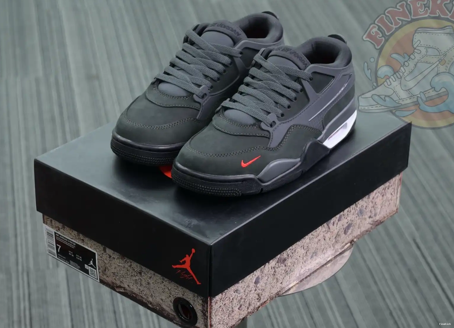Nigel Jordan RM Sylvester Air SP 4 Jordan x “Anthracite” 0426